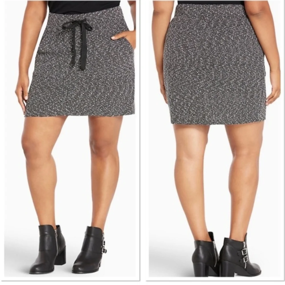 Torrid Size 0 (Large) Mini Skirt Black White Speckled Drawstring Waist - Picture 1 of 7